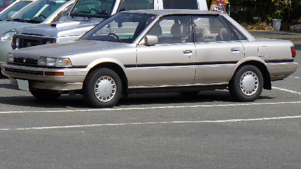 Toyota Camry 1988