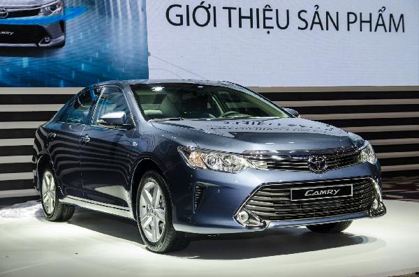 Toyota Camry qua từng thời kỳ